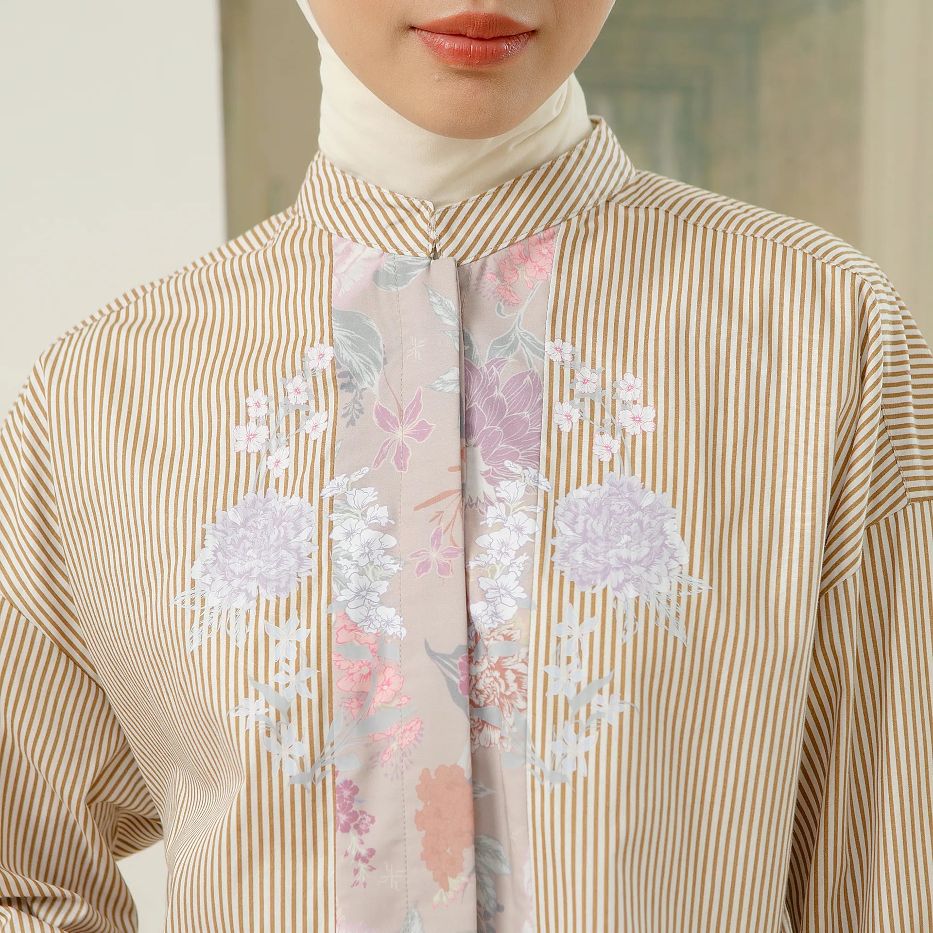 Florence Top - Kemeja Katun Stripe Kombinasi Bunga