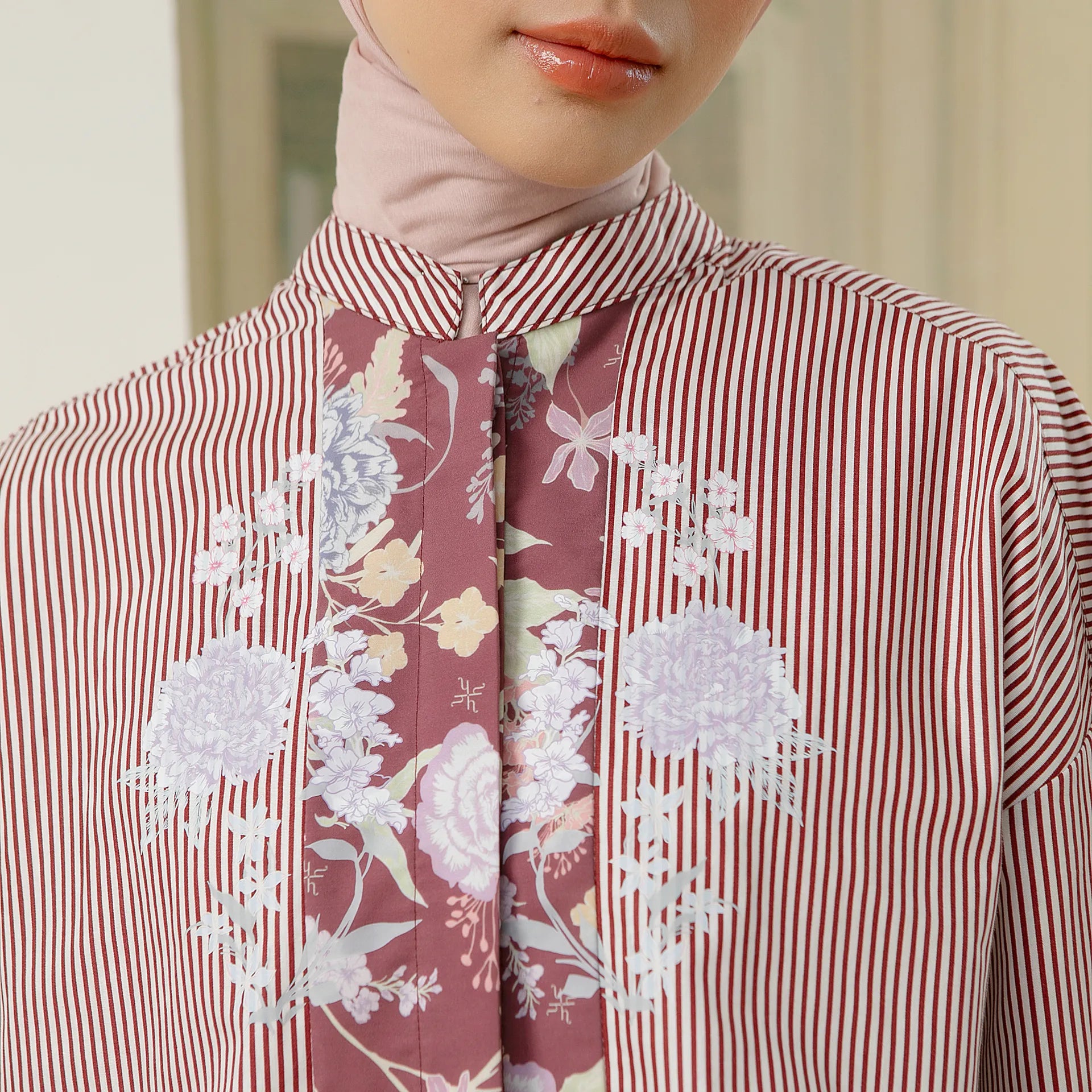 Florence Top - Kemeja Katun Stripe Kombinasi Bunga