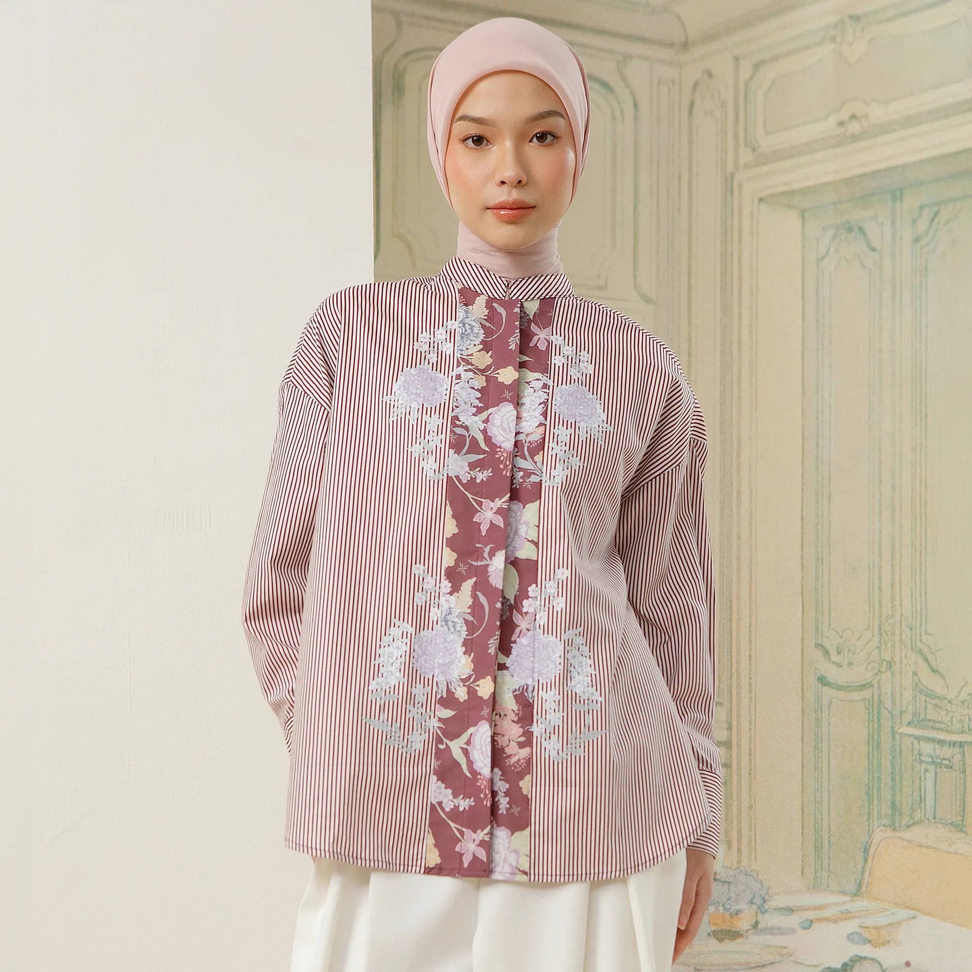 Florence Top - Kemeja Katun Stripe Kombinasi Bunga