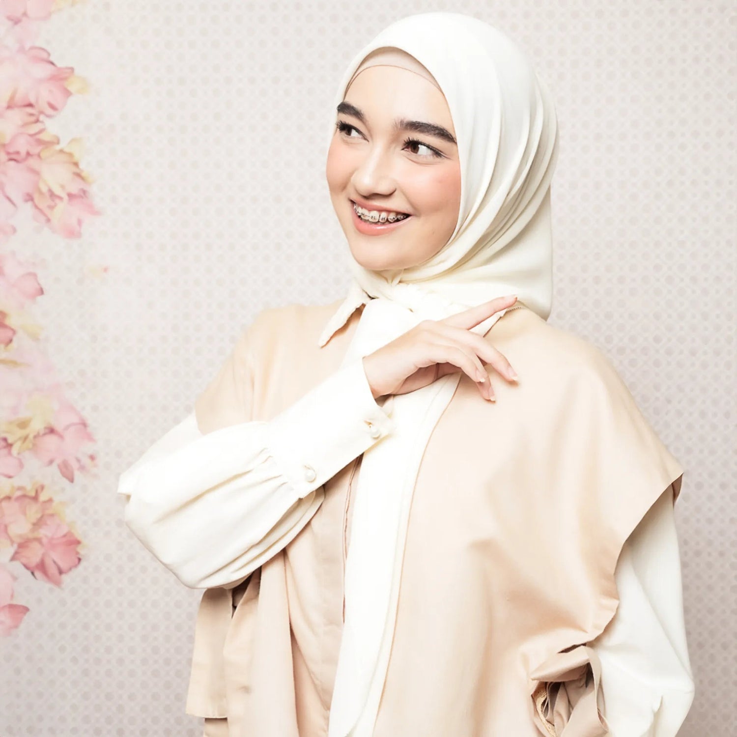 Eidlyn Golden Outer | HijabChic