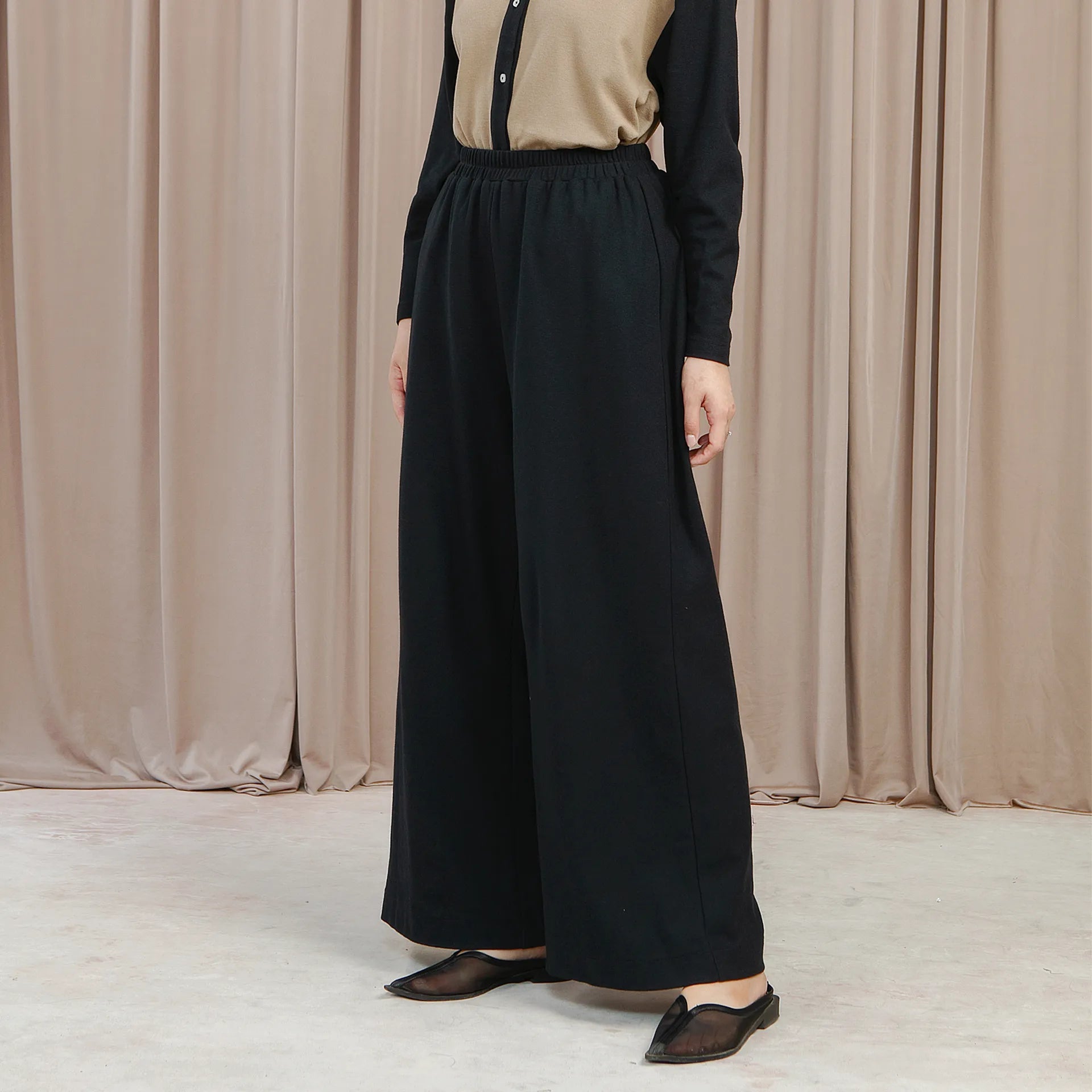 Hera Pants - Celana Basic Loose Pants | HijabChic