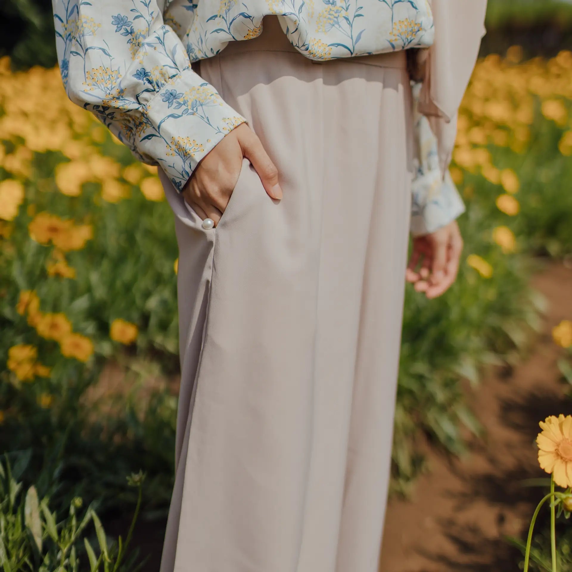 Defect Isaura Beige Pants | HijabChic 2