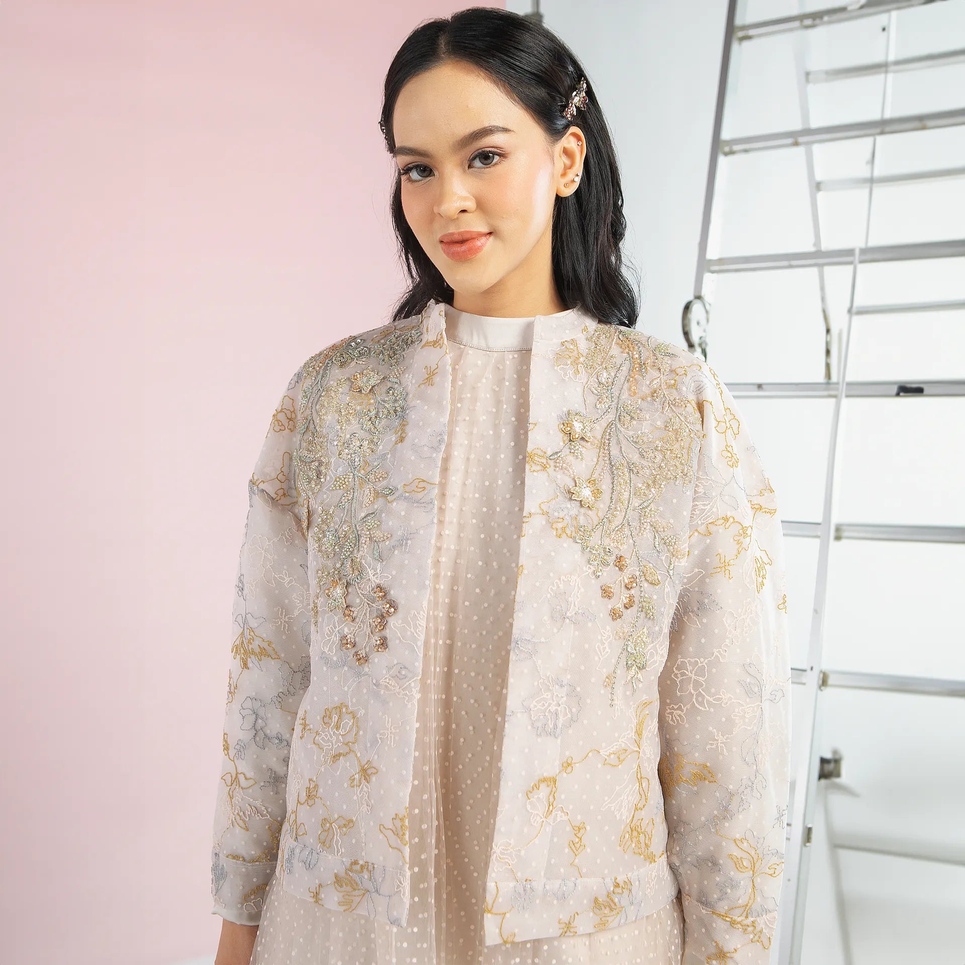 Lacey Gold Outer