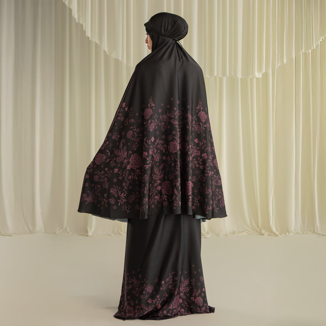 Lily Prayer Set Plum