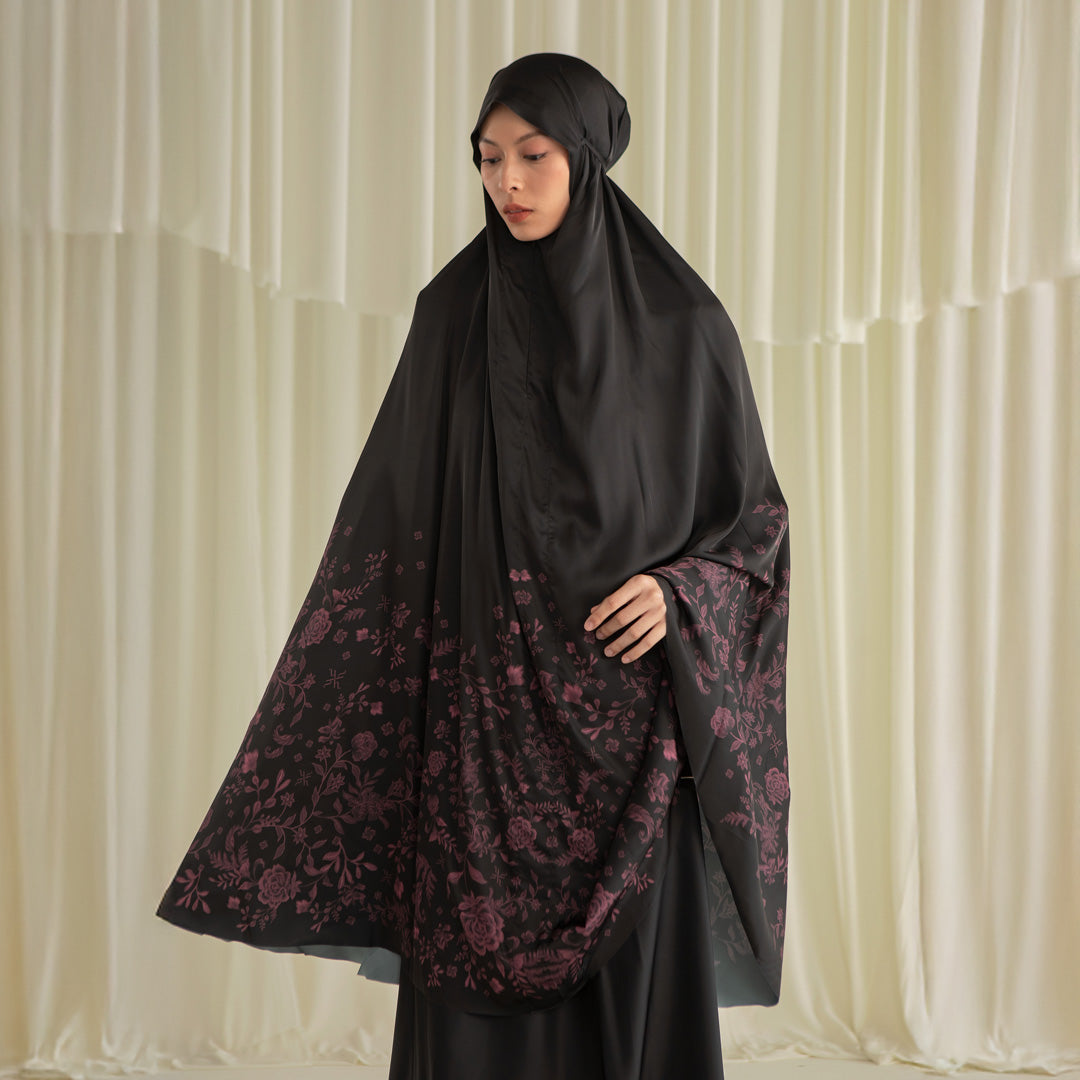 Lily Prayer Set Plum