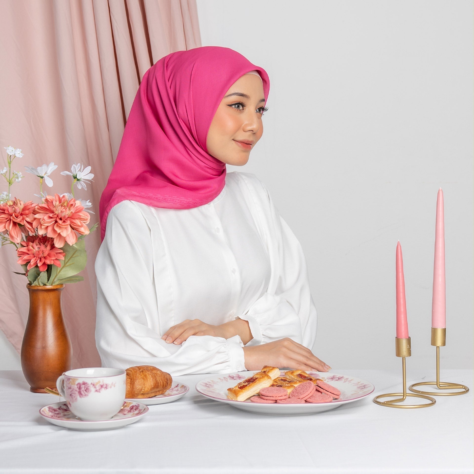 Runa Magenta Daily Scarf | HijabChic