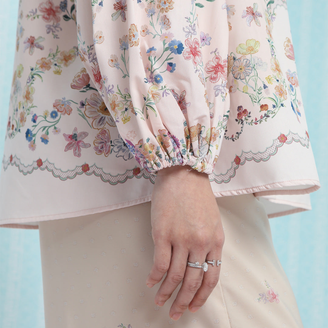 Narini Cream Top