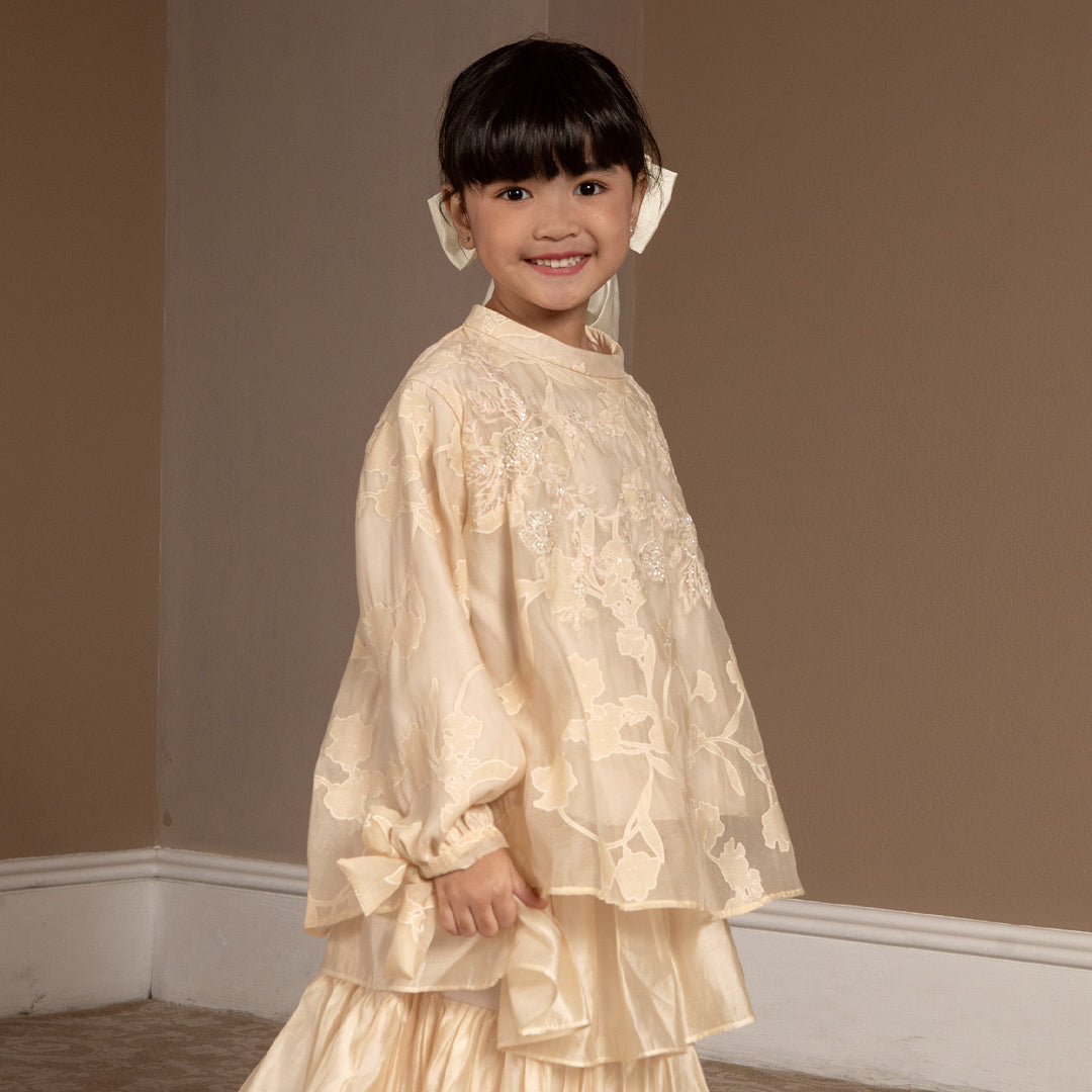 Narella girl Top Butter