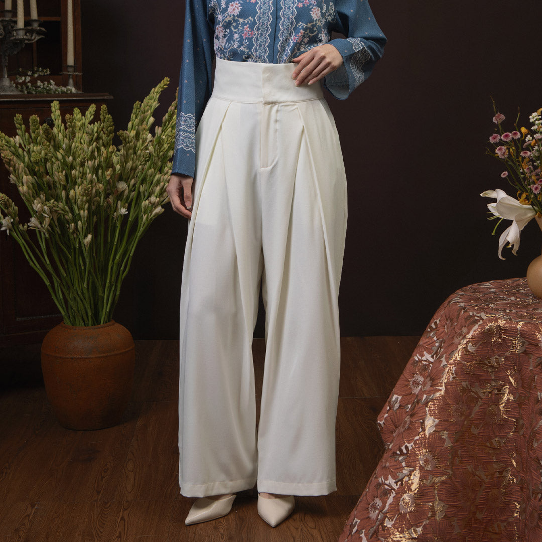 Sekar Beige Pants