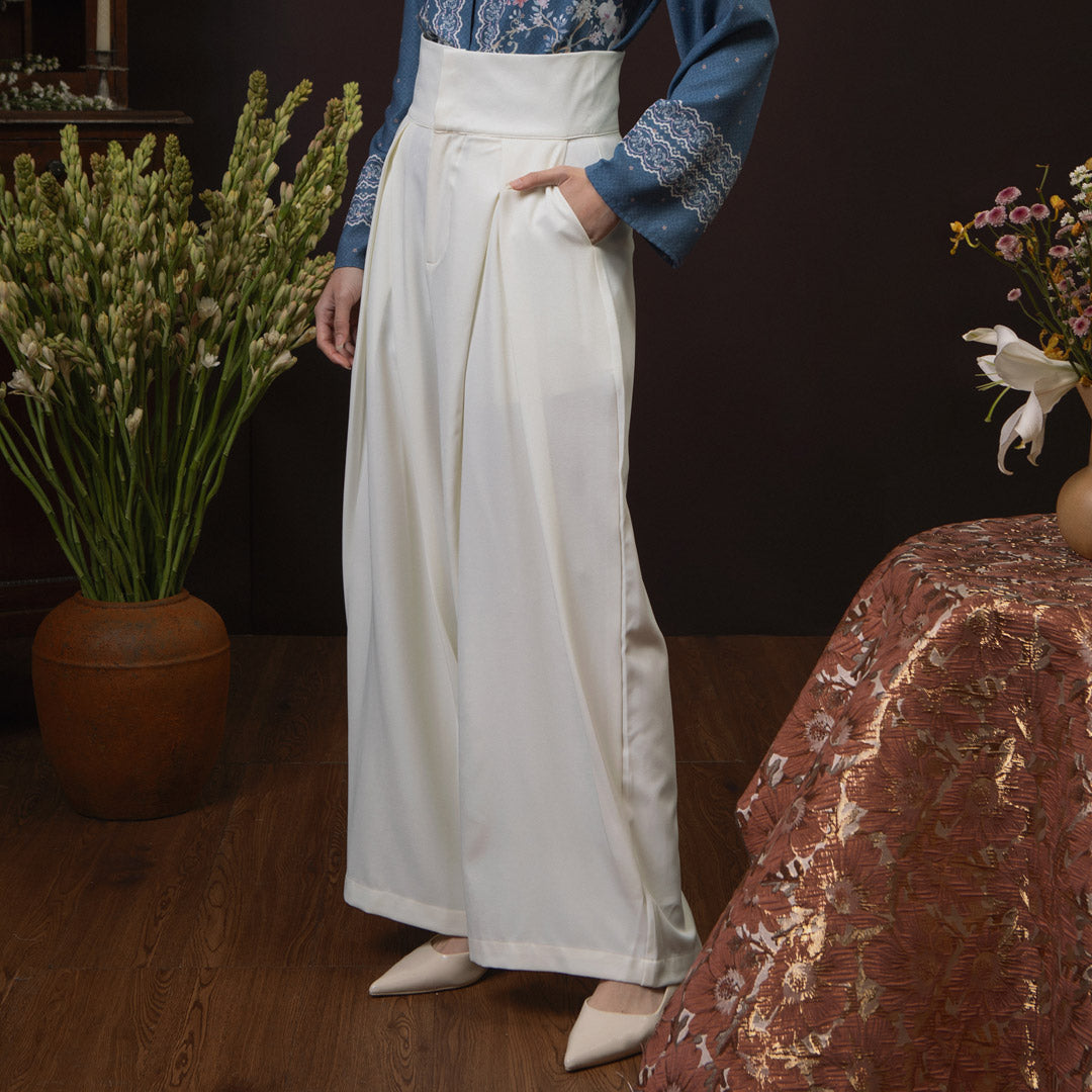 Sekar Beige Pants