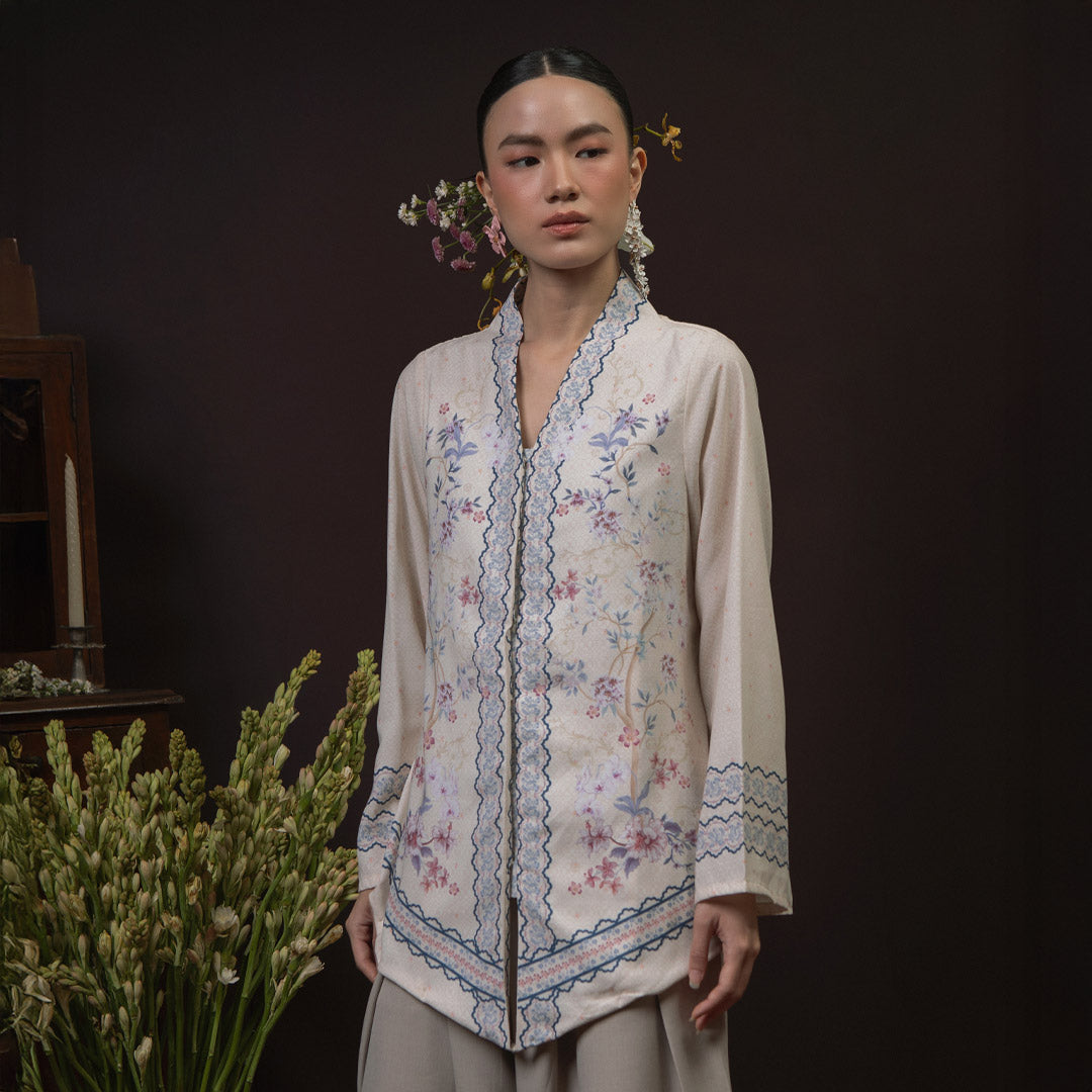 Seruni Ivory Kebaya