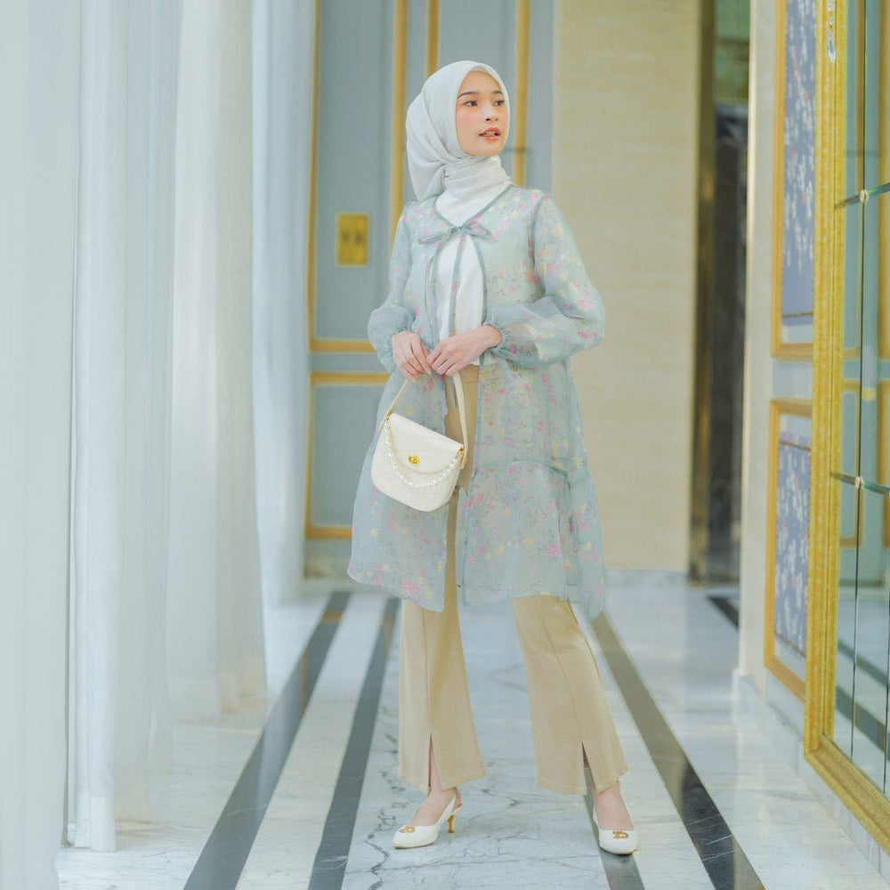 
            
                Load image into Gallery viewer, Defect HC x ZD Shakeela Sage Fleuria Outerwear | HijabChic
            
        