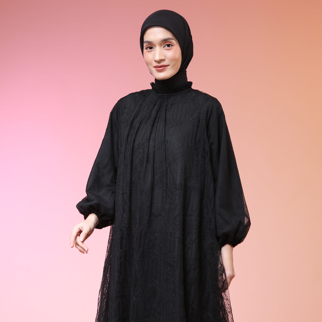Syahira Black Dress