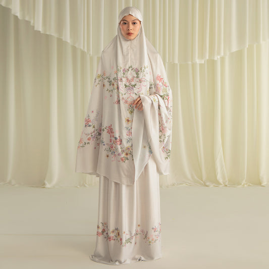 Serra Prayer Set Ivory Blossom