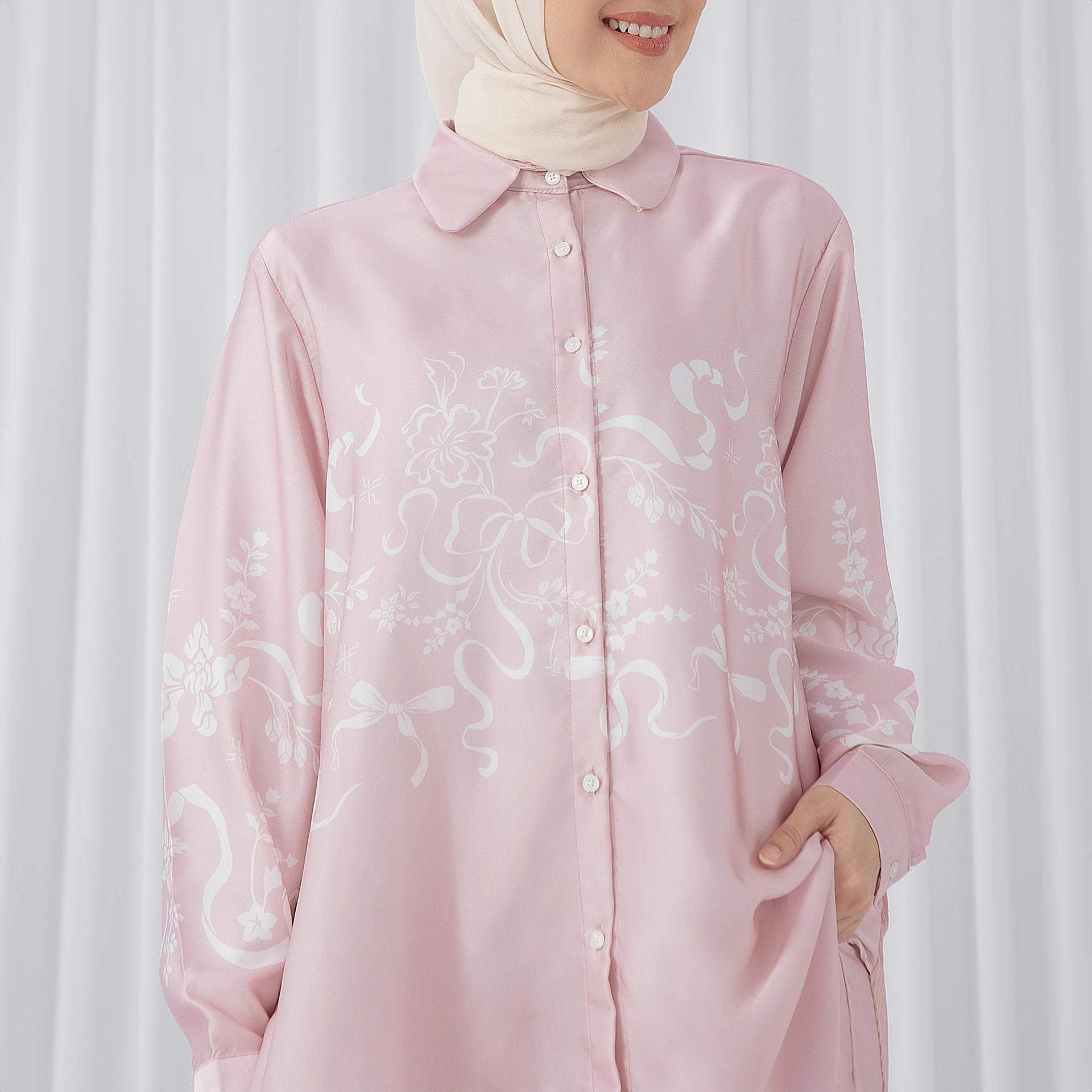 Tallyn Enchanted Pink Coquette Top hijabchic 3