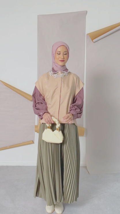 Eidlyn Nude Outer