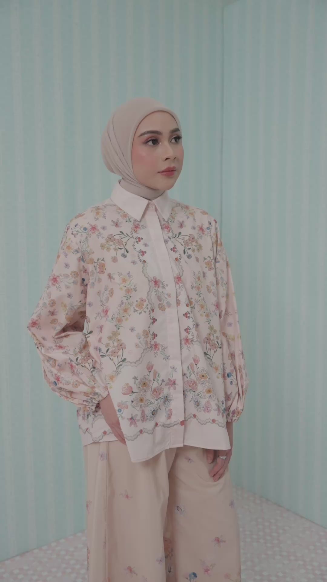 Narini Cream Top