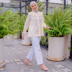 
            
                Load image into Gallery viewer, Buttercup Broken White Denim | HijabChic
            
        