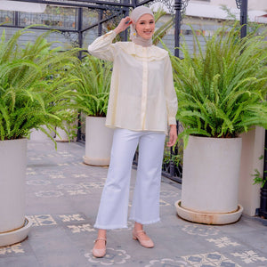 
            
                Load image into Gallery viewer, Buttercup Broken White Denim | HijabChic
            
        